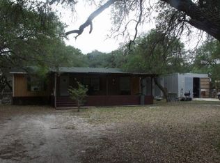 62 Portia Ave, Rockport, TX 78382