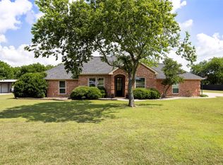2831 Skinner Rd, Midlothian, TX 76065