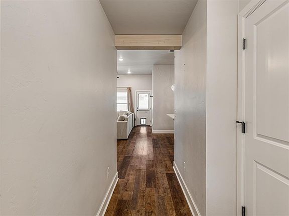 5th image of 1236 SW 162nd St