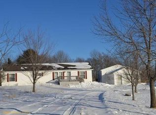 35 Dexter Rd, Saint Albans, ME 04971