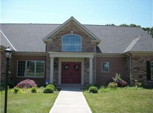 4040 Park Pl, Glenshaw, PA 15116
