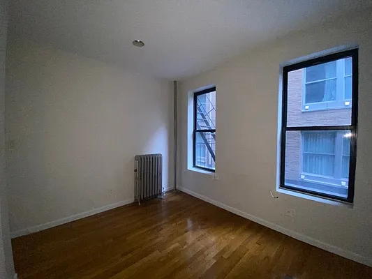 Rented by Oxford Property Group | media 11