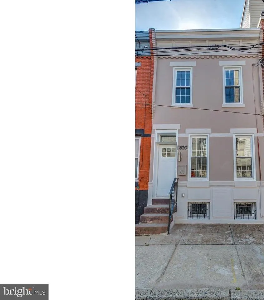1820 Fernon St — Photo 1