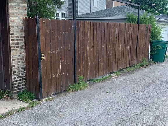 5th image of 1900 Highland Ave APT 1