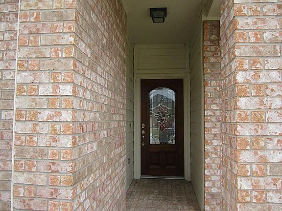 2nd image of 7614 Stone Arbor Ln