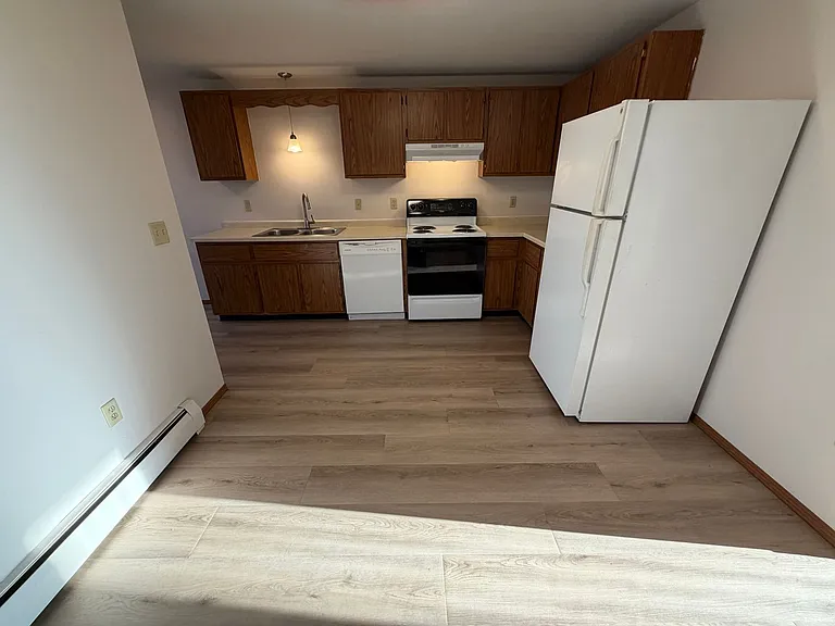 2721 Humboldt Rd — Photo 3