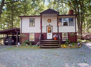 113 Blueridge Ln, Hawley, PA 18428