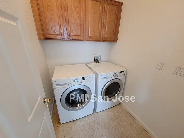 1652 Salamoni Ct — Photo 15