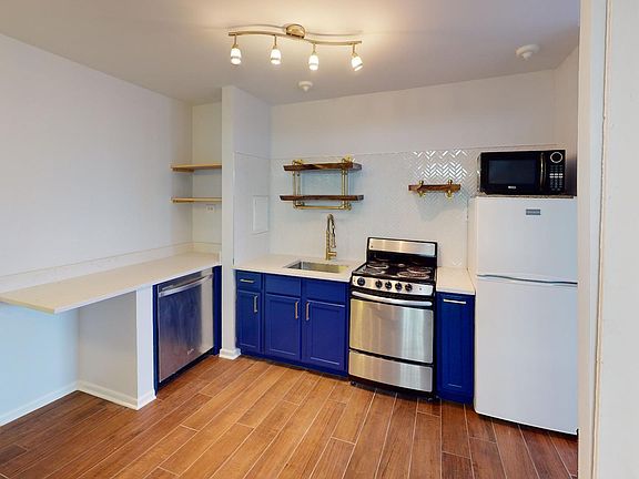 2nd image of 3550 N Lake Shore Dr APT 1427