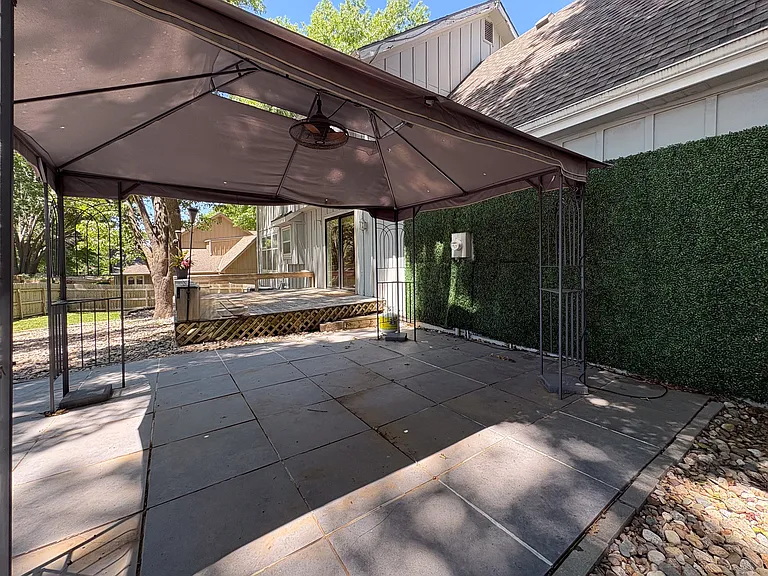 1307 NE 96th Ter — Photo 32