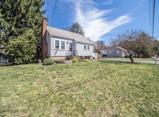 9 Geordan Ave, Wrentham, MA 02093