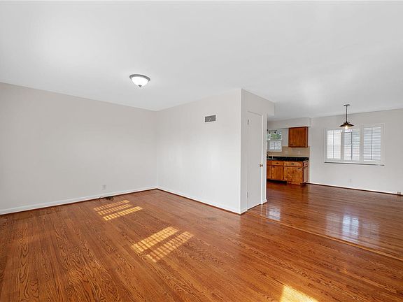 4th image of 9243 Lurline Dr