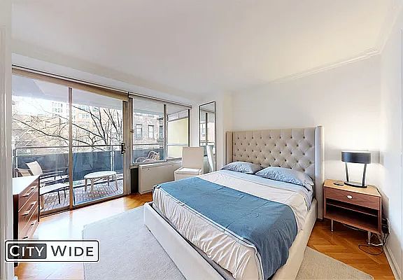 3rd image of 142 E 16th St APT 5G
