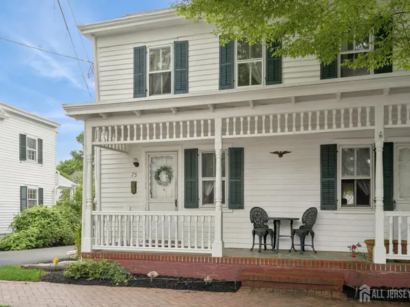 75 N Main St, Cranbury, NJ 08512