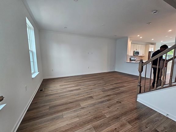 4th image of 3144 Eton Pl