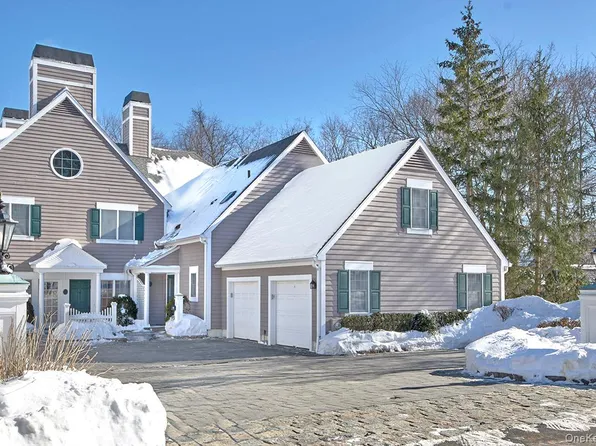 5 Wyndham Close, White Plains, NY 10605