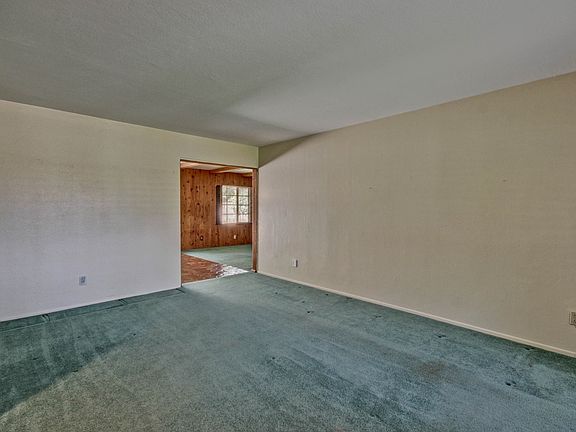 5th image of 4102 E Medlock Dr