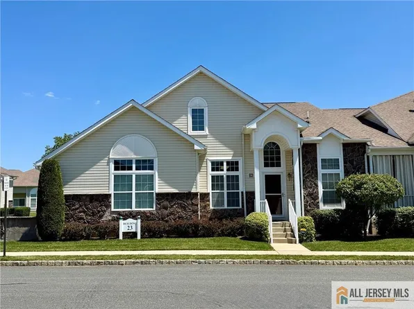 2302 Schindler Dr N, Monmouth Junction, NJ 08852