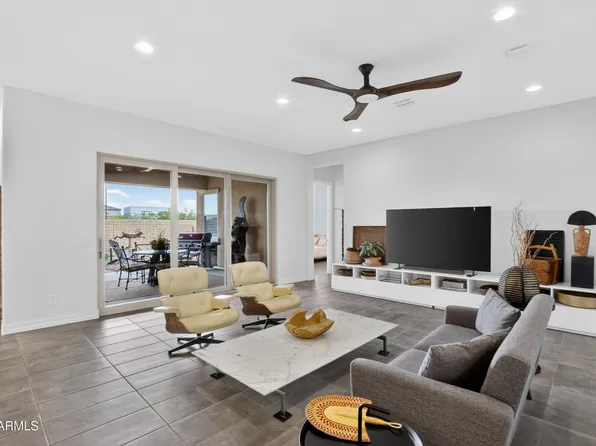 10351 E TEXAS Avenue, Mesa, AZ 85212