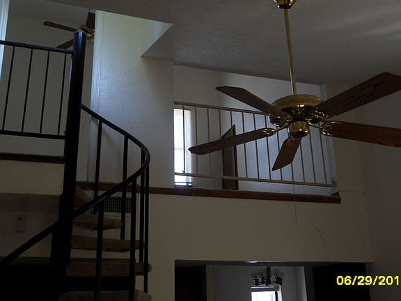 5th image of 2802 NE 9th St #B