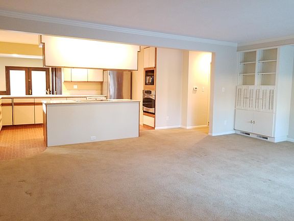 5th image of 2315 Kellogg Ave