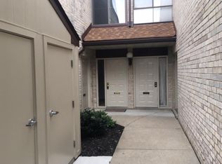 302 Raintree Ln, Malvern, PA 19355