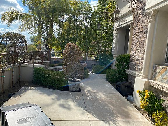 5th image of 29123 Black Pine Way