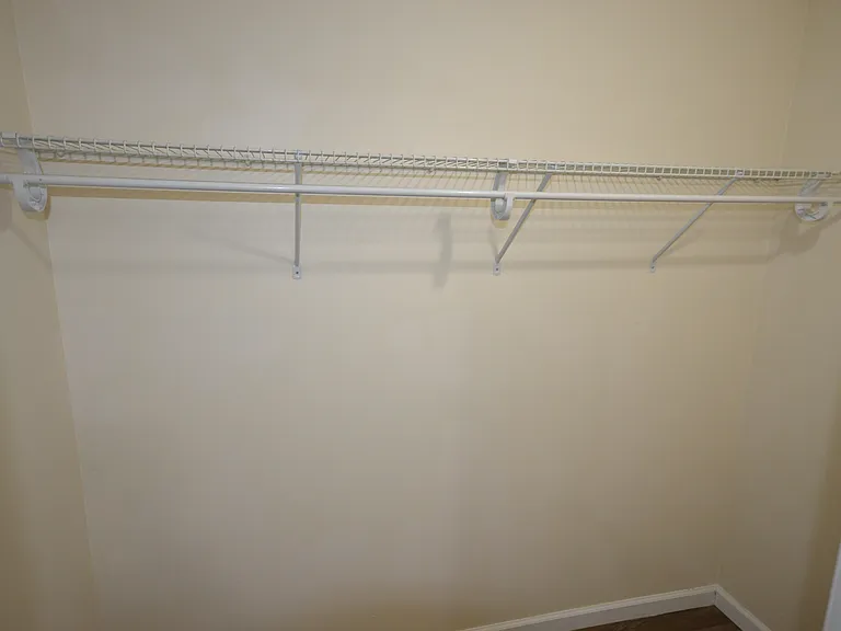 433 N Thomas Rd #7 — Photo 6