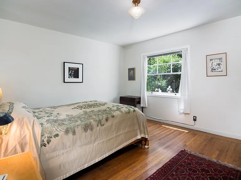 4182 Emerald St — Photo 3