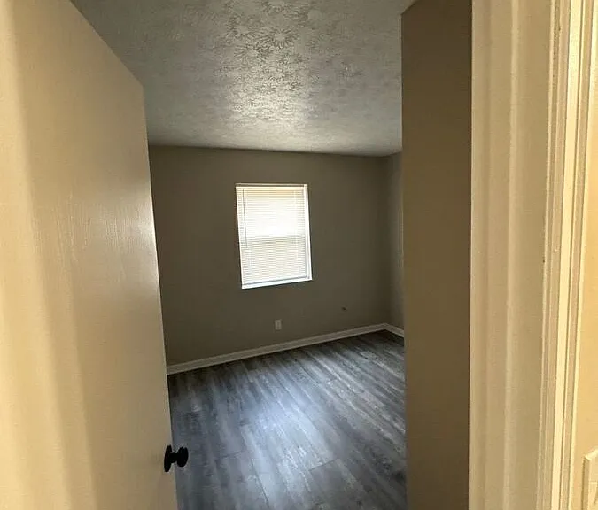 2390 W North Bend Rd #4 — Photo 8