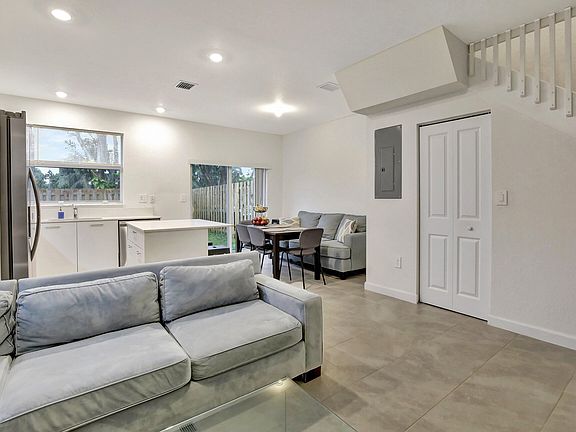 4th image of 12465 NW 23rd Court