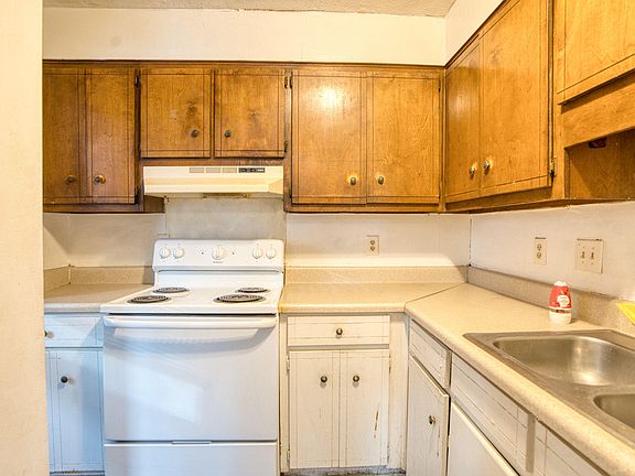 5th image of 2440 Winston Way