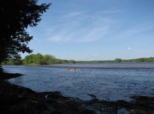 33 Island View Ln, Brunswick, ME 04011