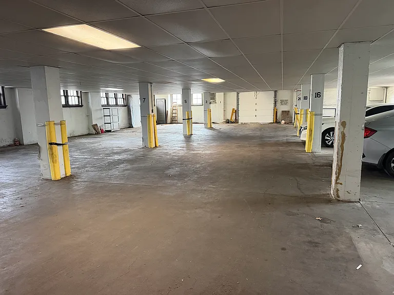 1054 S Kingshighway Blvd #N — Photo 22
