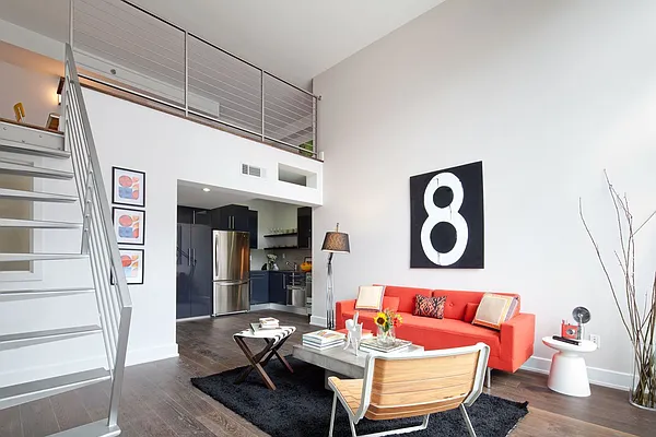 Sold by aptsandlofts.com | media 21