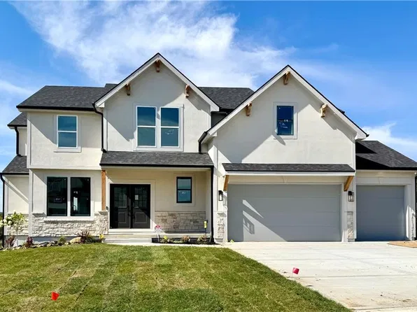 8300 NW 90th St, Kansas City, MO 64153