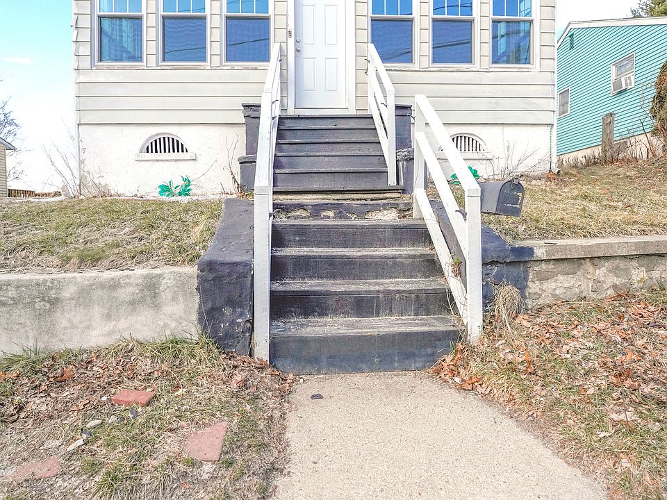 174 Bradley Ave, Waterbury, CT 06708 MLS 24001220 Zillow