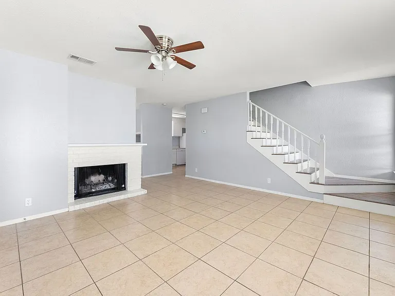 3802 Foust Trl — Photo 6
