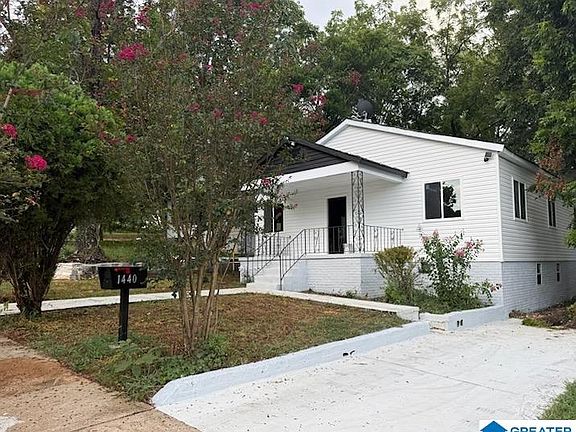 2nd image of 1440 16th Way SW