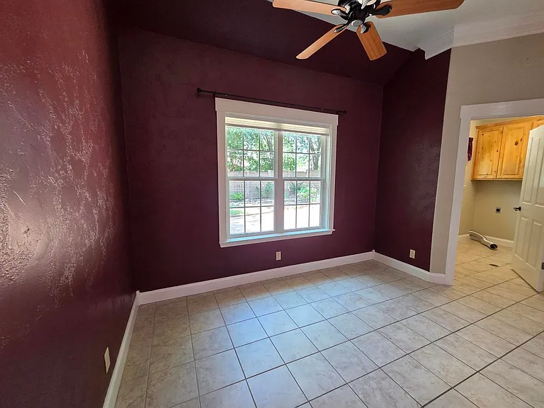 2150 Hedgestone — Photo 16