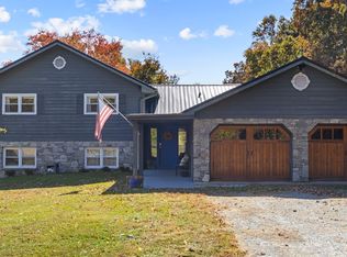 (Undisclosed Address), Hendersonville, NC 28792