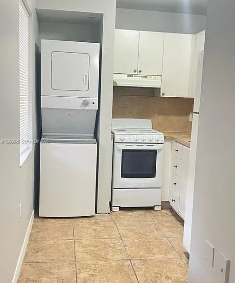 1930 SW 2nd St #3 — Photo 6