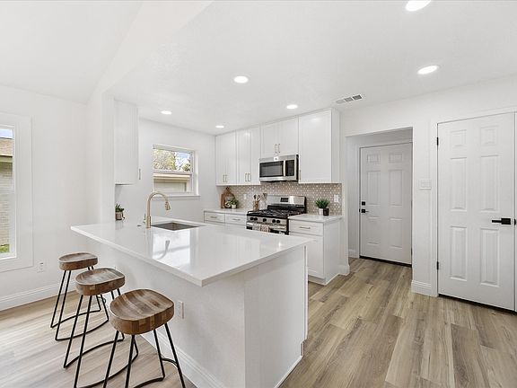5th image of 5706 Banting Way