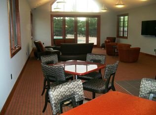 1919 Silver Bell Rd APT 301, Saint Paul, MN 55122