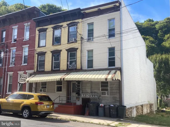 716-718 W Market St, Pottsville, PA 17901