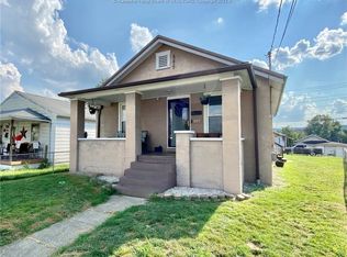 157 8th St, Dunbar, WV 25064