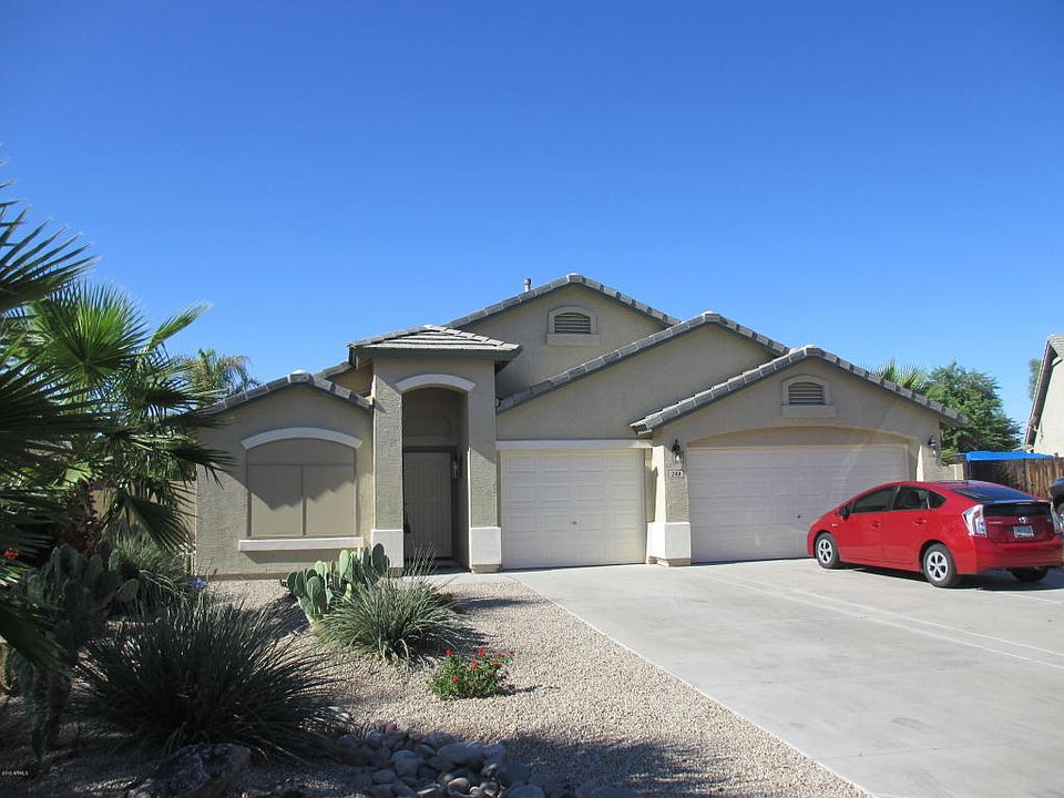 1st image of 299 E Embassy Dr