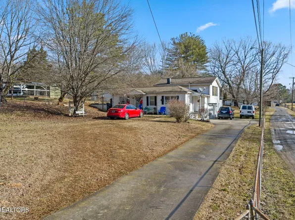 2360 Mynatt Rd, Knoxville, TN 37918