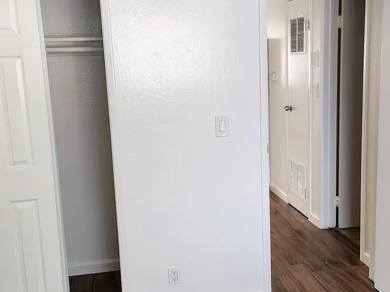 1730 Alcatraz Ave #5 — Photo 8