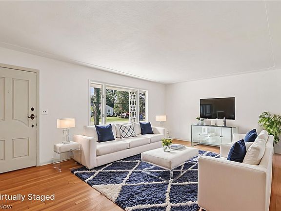 2nd image of 653 Brennan Dr